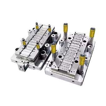 고정밀 스탬핑 다이